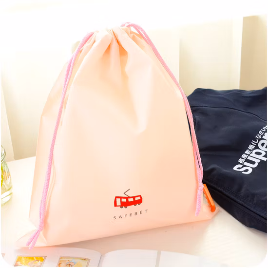 Desechable reciclar nuevo estilo Eco extraíble cordón portátil ropa regalos embalaje EVA bolsa de plástico esmerilado para prendas